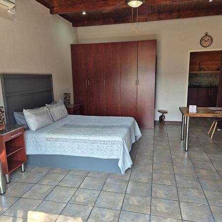 Mountain Valley Stay - Unit 4 Mbombela Exterior photo