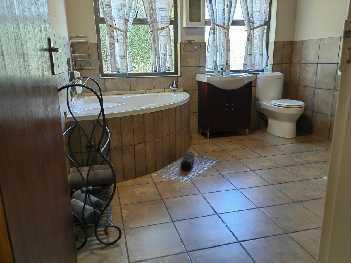 Mountain Valley Stay - Unit 4 Mbombela Exterior photo